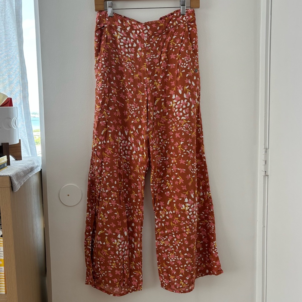 Roxy Floral Flowy Pants